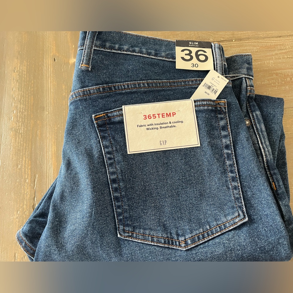 NWT - Men's GAPFLEX, Dark Blue Slim, Straight Jeans